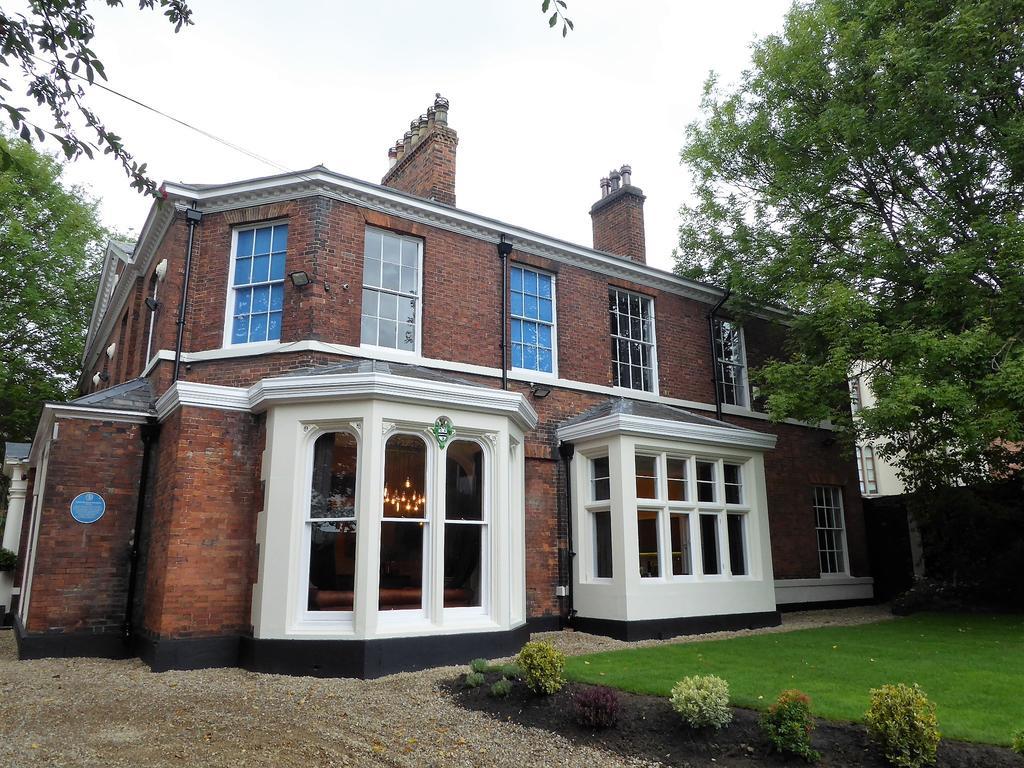 The Scott At Claremont Serviced Apartments Лидс Экстерьер фото