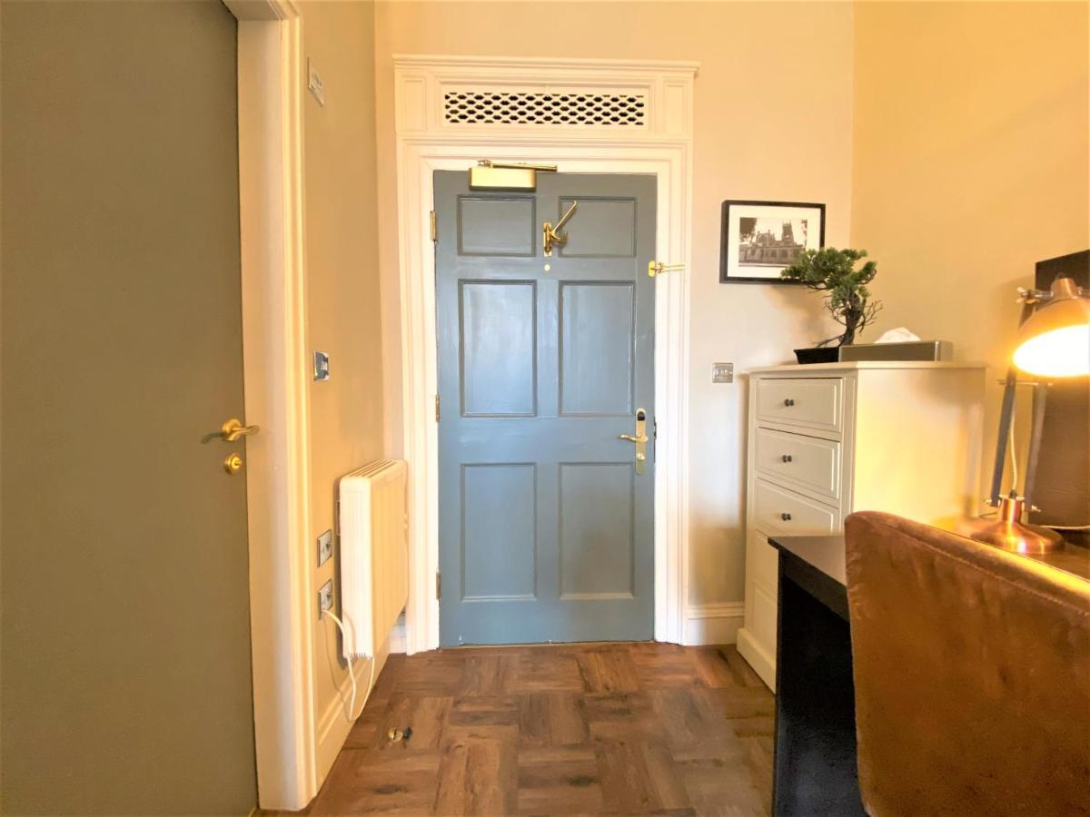 The Scott At Claremont Serviced Apartments Лидс Экстерьер фото